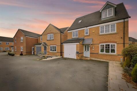 Kestrel Walk, Sandbach 5 bed detached house for sale