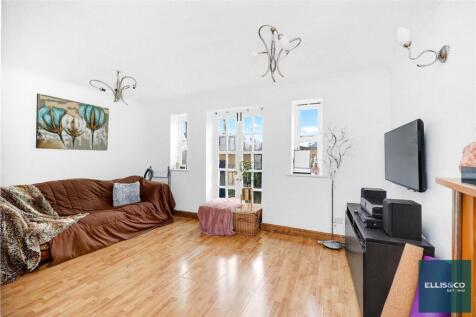 Hampton Close, Friern Barnet, N11 4 bed terraced house for sale