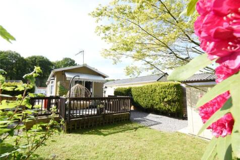 Oaklands, Hook RG27 2 bed detached house for sale