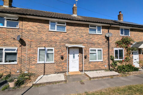 Beaufort Road, Bordon GU35 3 bed terraced house for sale