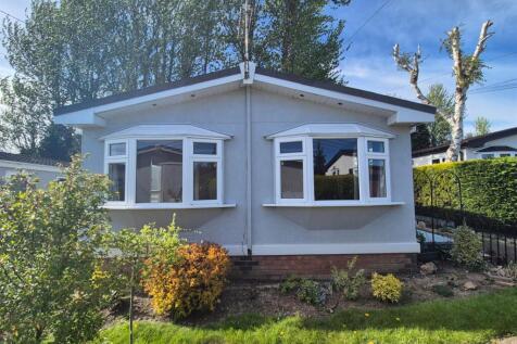Oak Lane, Allesley 2 bed park home for sale