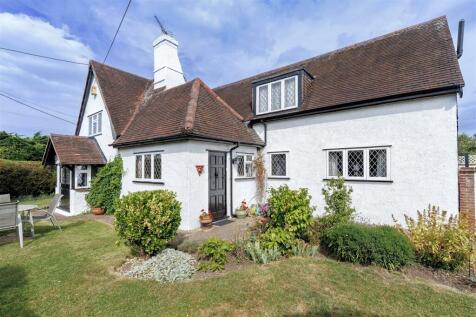 Duck Lane, Thornwood Common 3 bed detached house for sale