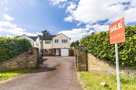 Epping Road, Nazeing 4 bed detached house for sale