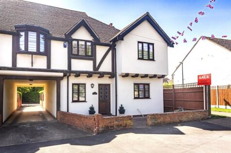 4 bedroom link detached house for sale
