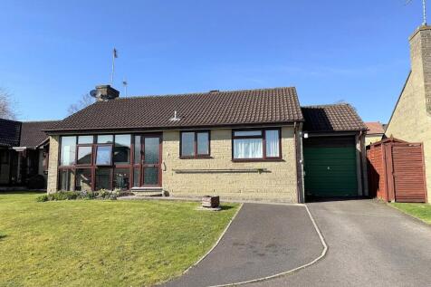 2 bedroom bungalow for sale