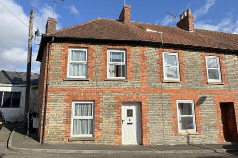 2 bedroom end of terrace house for sale