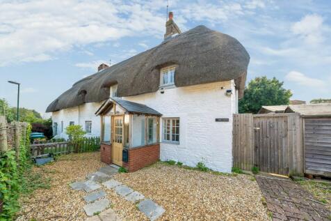 2 bedroom cottage for sale