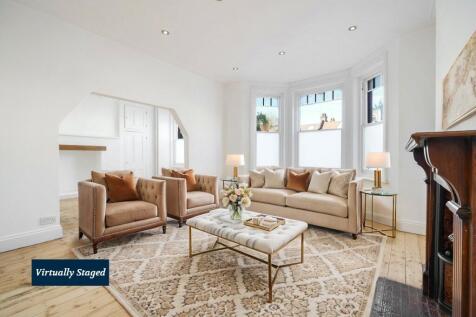 Fortune Green Road, West Hampstead, NW6 3 bed flat for sale