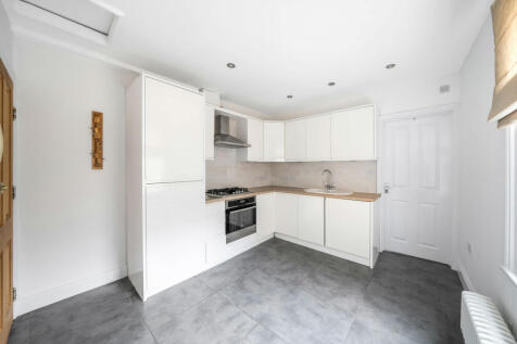 Glengall Road, London, NW6 2 bed apartment for sale