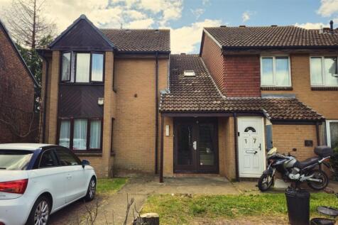 Studio flat for sale