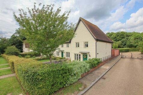 3 bedroom end of terrace house for sale