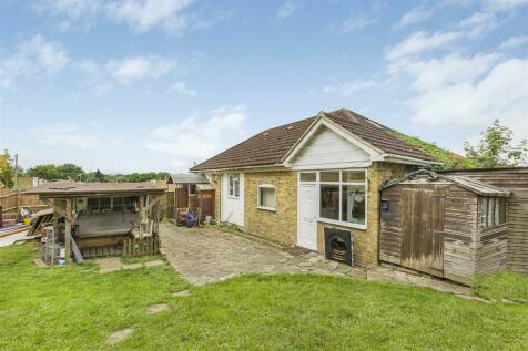 5 bedroom detached bungalow for sale