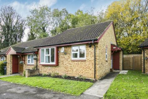 2 bedroom semi-detached bungalow for sale