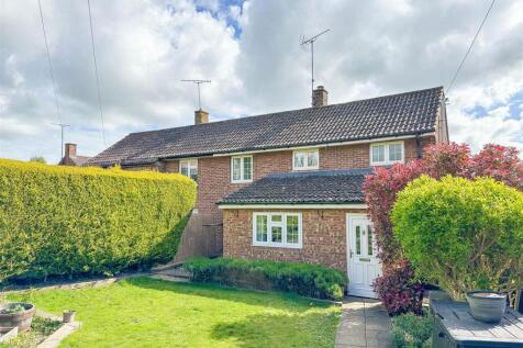 4 bedroom semi-detached house for sale