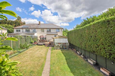4 bedroom semi-detached house for sale