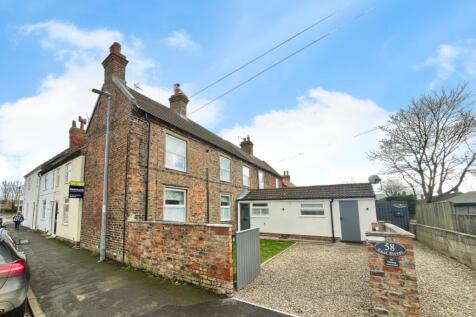 2 bedroom semi-detached house for sale