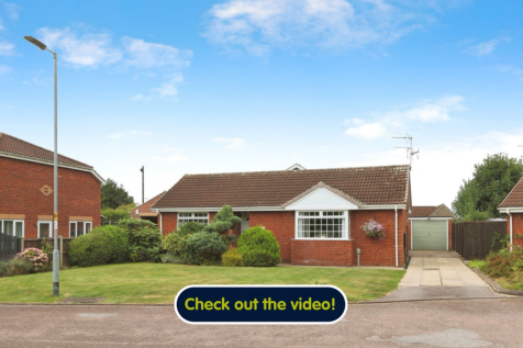 Oxenhope Road, Hull, HU6 7BZ 2 bed detached bungalow for sale