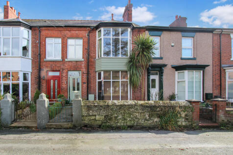 Erddig Road 4 bed terraced house for sale