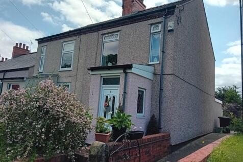 2 bedroom semi-detached house for sale