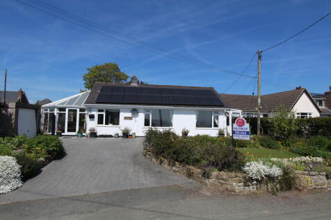 Gwynfryn, Wrexham 4 bed detached bungalow for sale