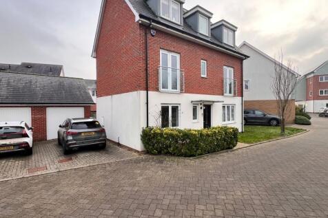 Appletree Way, Welwyn Garden City, AL7 4 bed detached house for sale