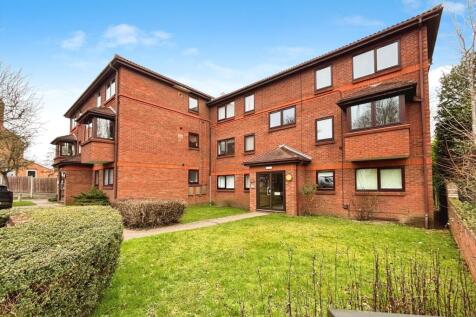 Stevenage Road, Hitchin, SG4 2 bed flat for sale