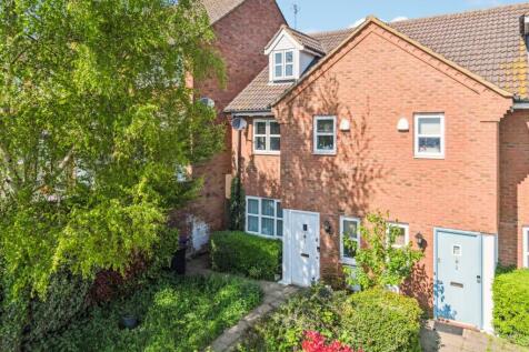 Ninesprings Way, Hitchin, SG4 3 bed semi