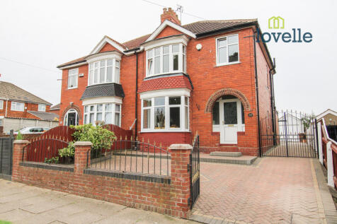 Chelmsford Avenue, Grimsby DN34 3 bed semi
