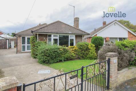 Trevor Close, Laceby DN37 3 bed detached bungalow for sale