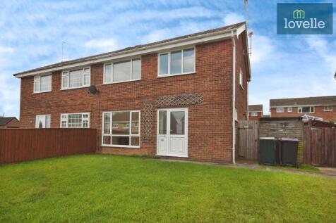 Arundel Drive, Louth, Lincolnshire... 3 bed semi