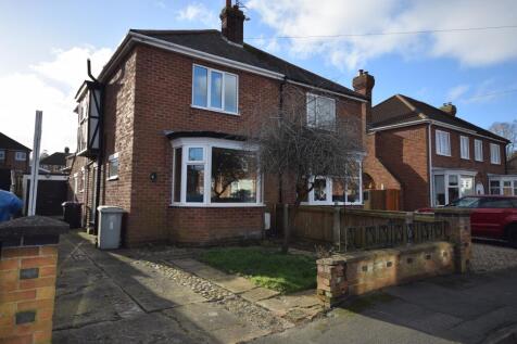 Southlands Avenue, Louth LN11 3 bed semi