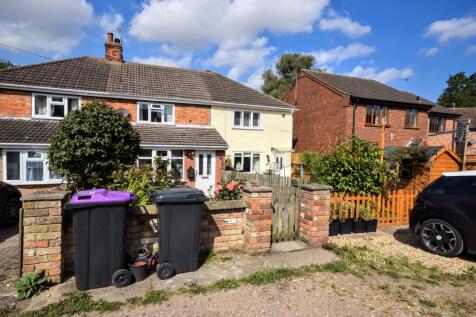 Eastfield Road, Louth LN11 3 bed terraced house for sale