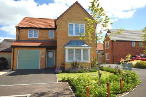 Walnut Close, Louth LN11 4 bed detached house for sale