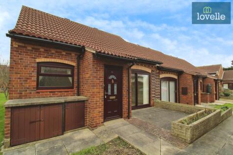 Clare Court, Cambridge Park, Grimsby... 1 bed bungalow for sale