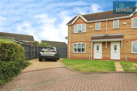 Westhill Road, Grimsby DN34 3 bed semi