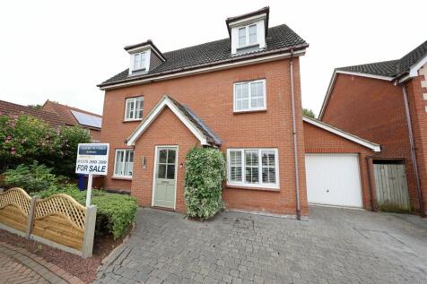 5 bedroom detached house for sale