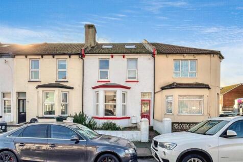 Beach Road, Eastbourne 4 bed terraced house for sale