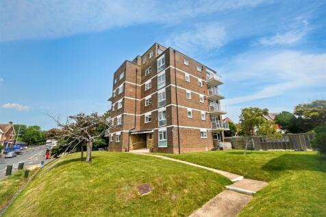 Studio flat for sale