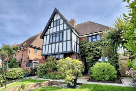 Carew Road, Eastbourne 4 bed detached house for sale