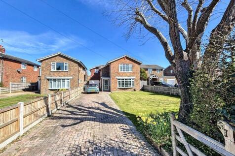 Huggetts Lane, Eastbourne 5 bed detached house for sale