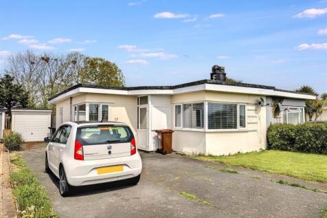 Westham Drive, Pevensey Bay, Pevensey 2 bed semi