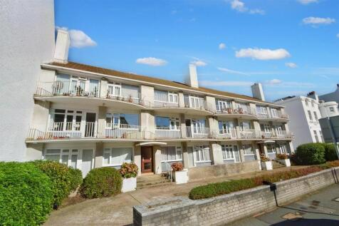 South Street, Eastbourne 2 bed flat for sale