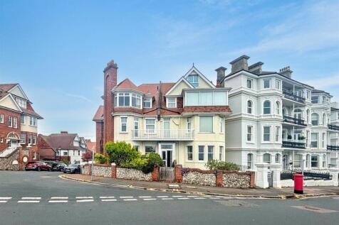 South Cliff, Eastbourne 2 bed flat for sale