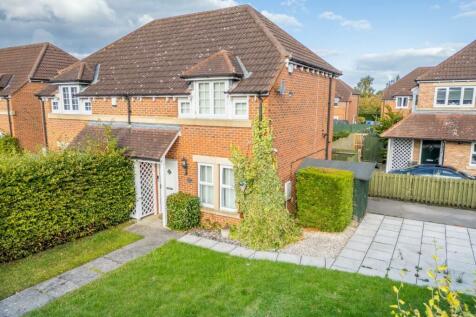 2 bedroom semi-detached house for sale