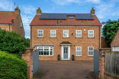 6 bedroom detached house for sale