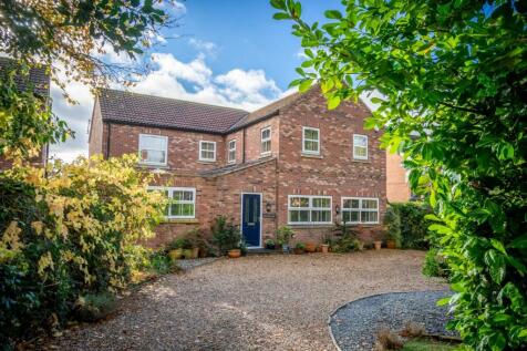 Hall Rise, Haxby, York 5 bed detached house for sale