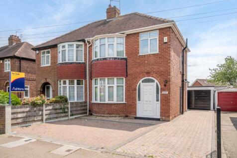 Hamilton Drive West, Holgate, York 3 bed semi