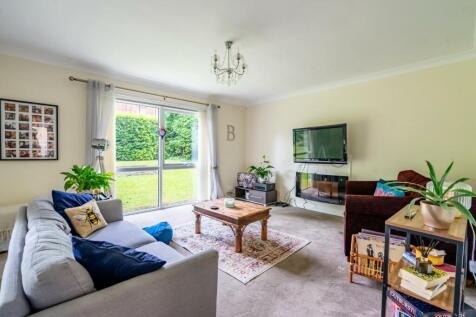 Ashfield Court, Tadcaster Road, York 2 bed flat for sale