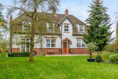 5 bedroom detached house for sale