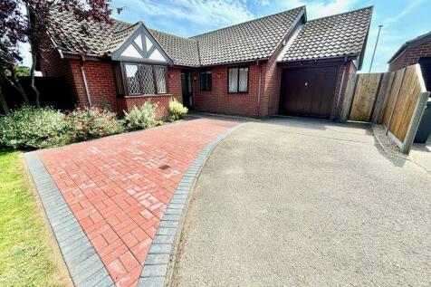 3 bedroom detached bungalow for sale